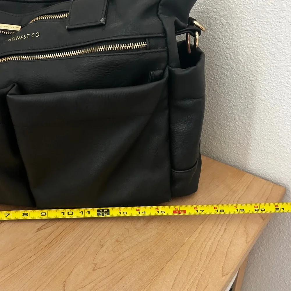 The Honest Co Everything Diaper Bag Black Vegan Leather Tote 10+ pockets